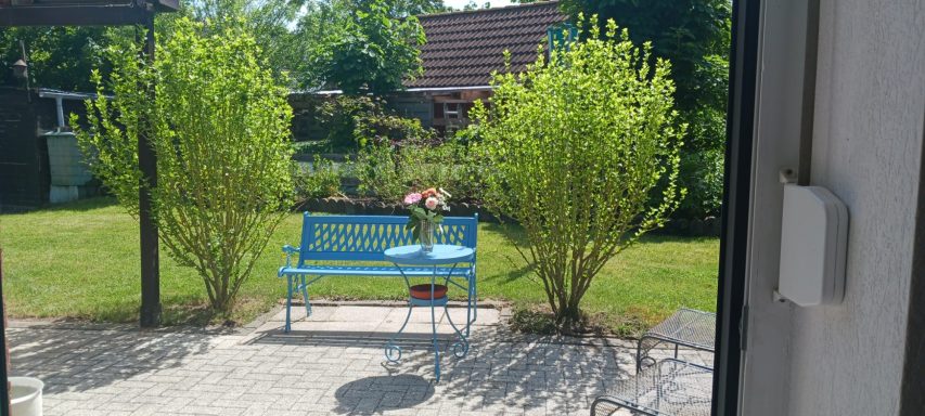 Ferienwohnung Ostseebrise - Blick in den Garten